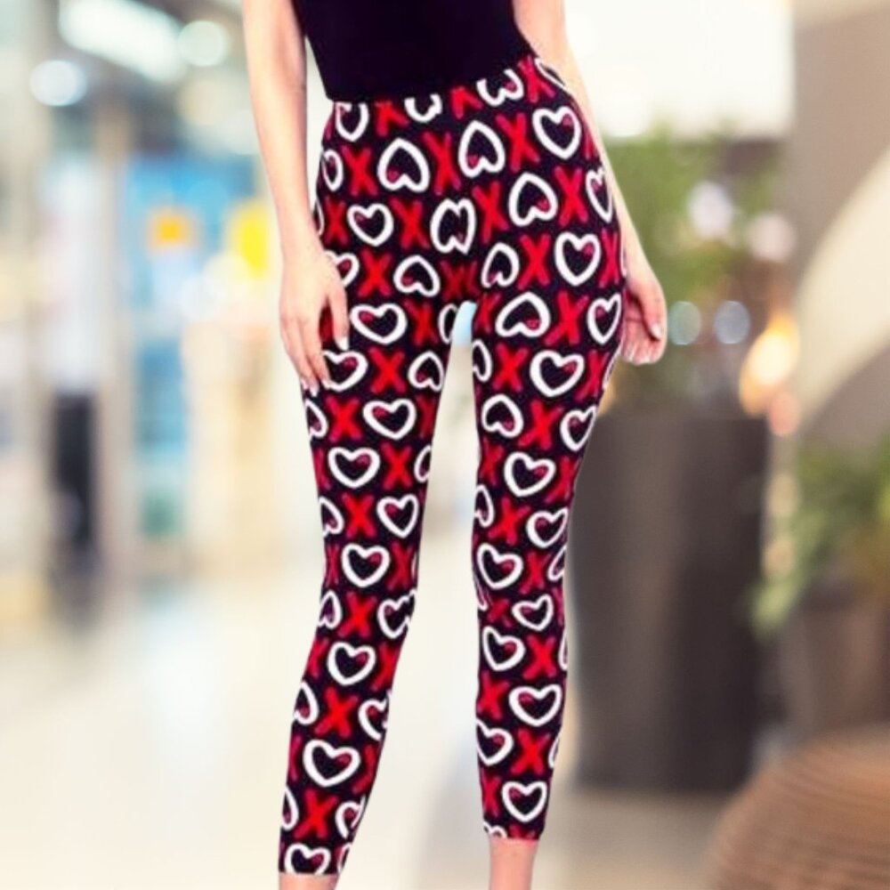Heart Print XOXO Leggings